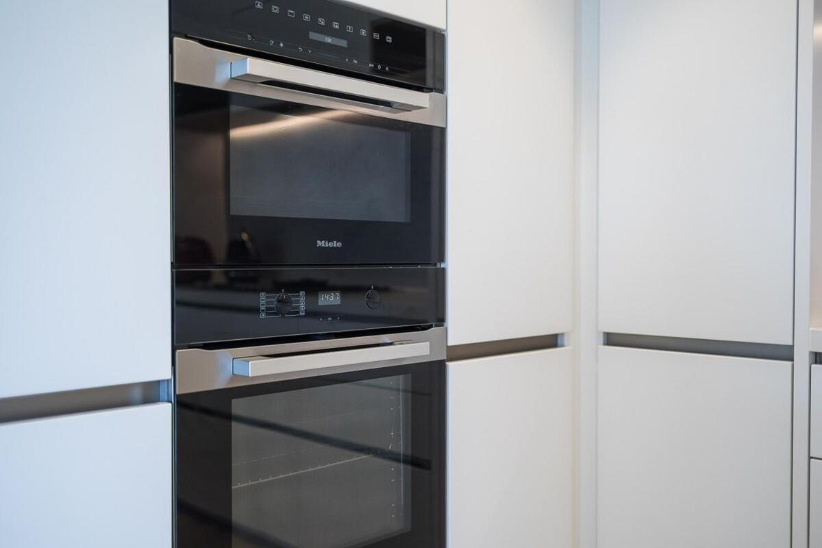 Apartment B1 Next To The Crown Door Step To Cafe Cbd *