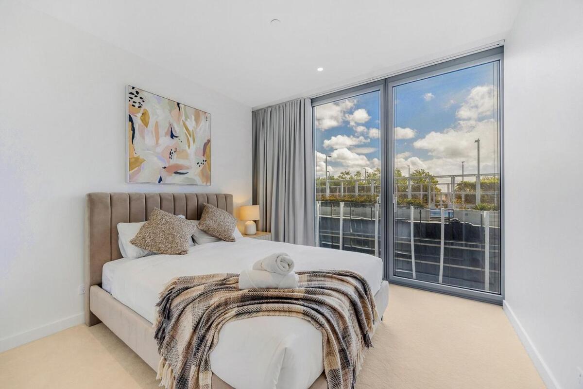 Apartment B1 Next To The Crown Door Step To Cafe Cbd Sydney