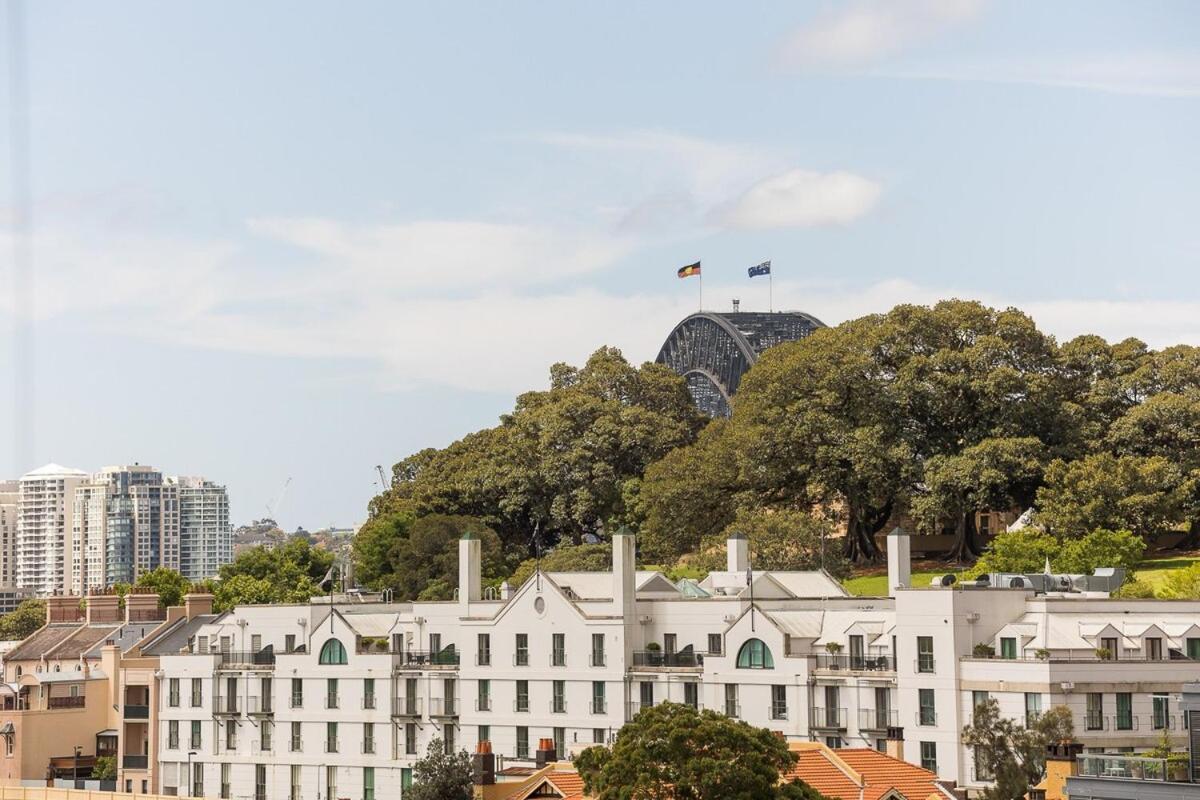 Apartment B1 Next To The Crown Door Step To Cafe Cbd Sydney
